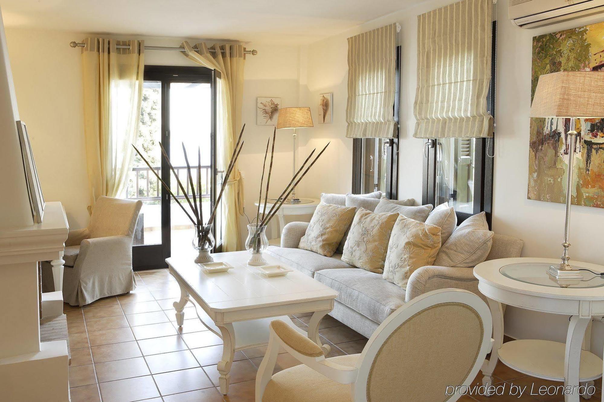 Aegean Suites, Santikos Collection (Adults Only) Megali Ammos  Bilik gambar